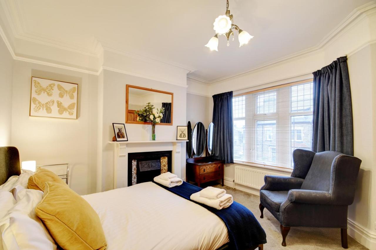 Spacious Victorian Townhouse Near Hcc With Off Street Parking Harrogate Extérieur photo